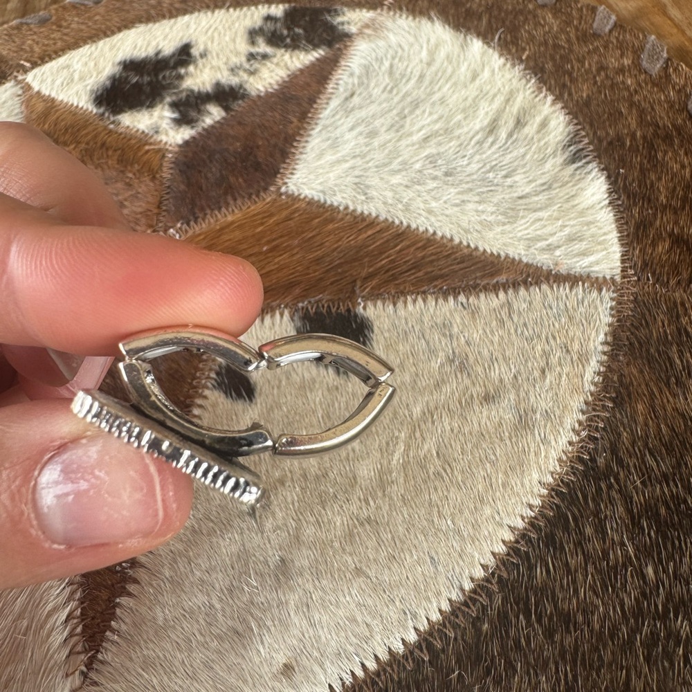 Turquoise and Silver Coors Ring - Picture 4 of 4